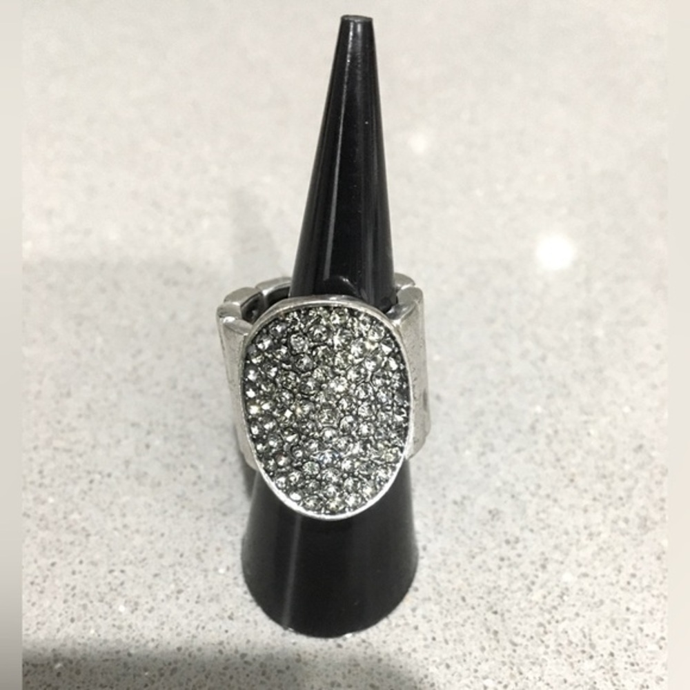 Cocktail Ring Crystal Silver Tone Stretchy Ring
